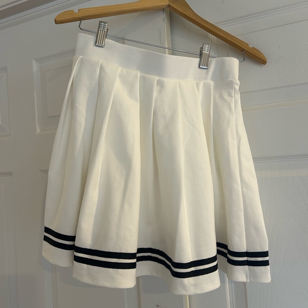 Women’s wild fable White Skirt with Black Stripes tennis preppy size s